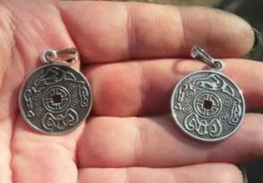 Research two types of royal talismans on the issue of counterfeiting