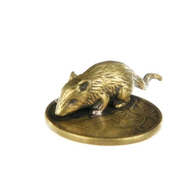 Rat-shaped amulet with coin brings good luck in money matters