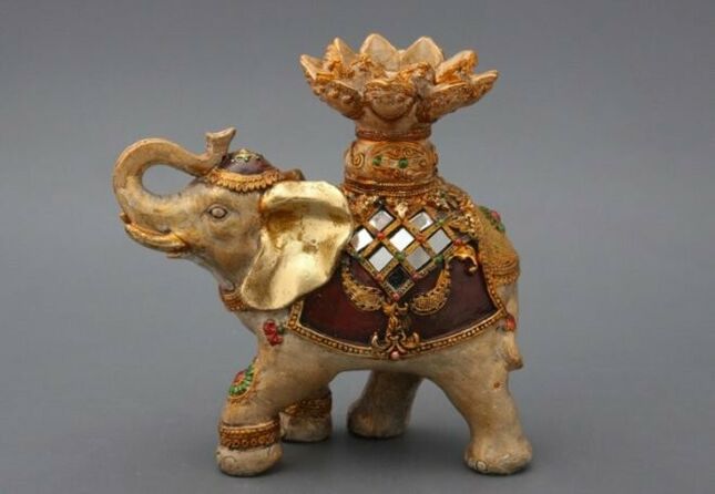 amulet of elephants - a symbol of longevity and wisdom